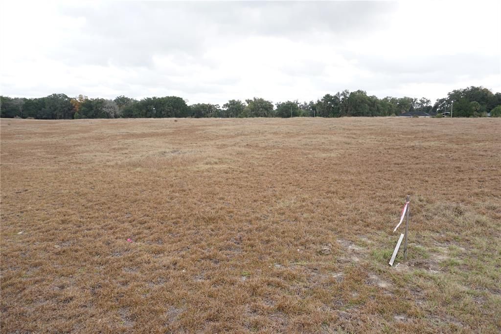 待售: $245,000 (10.41 acres)