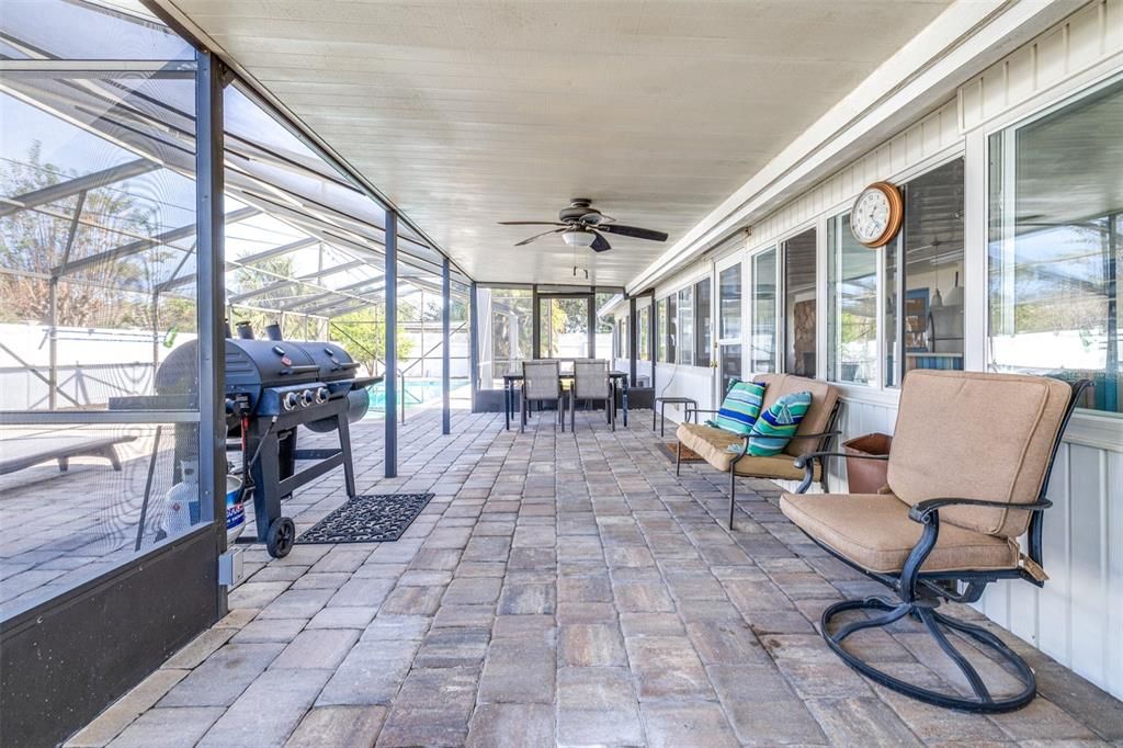 For Sale: $424,900 (4 beds, 5 baths, 2368 Square Feet)