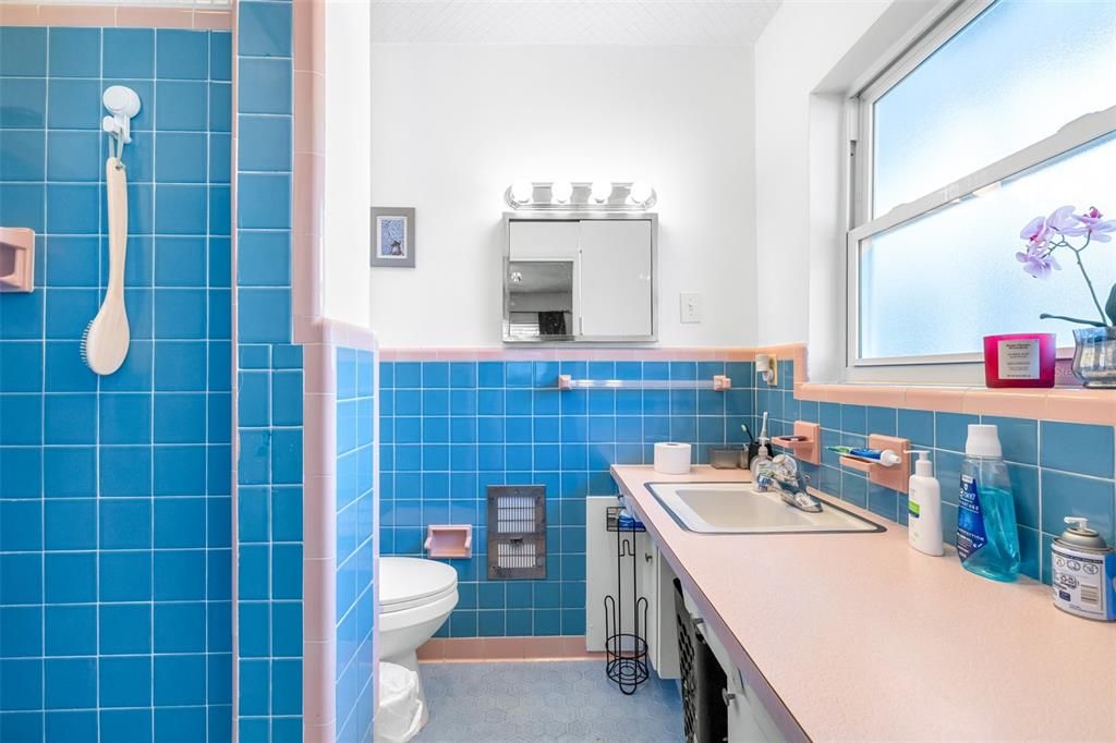 For Sale: $424,900 (4 beds, 5 baths, 2368 Square Feet)