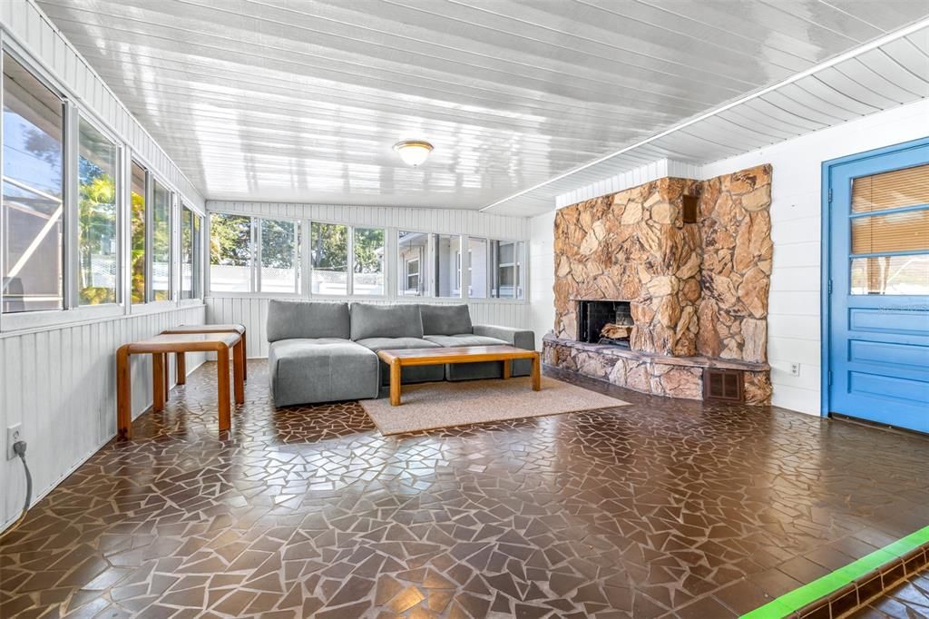 For Sale: $424,900 (4 beds, 5 baths, 2368 Square Feet)