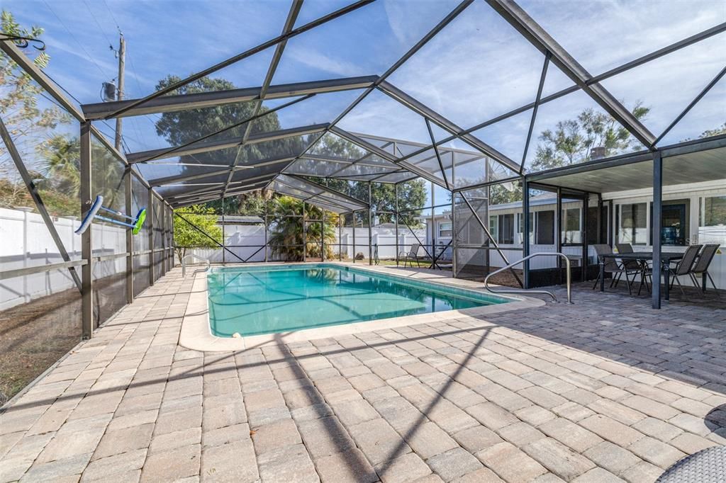 For Sale: $424,900 (4 beds, 5 baths, 2368 Square Feet)