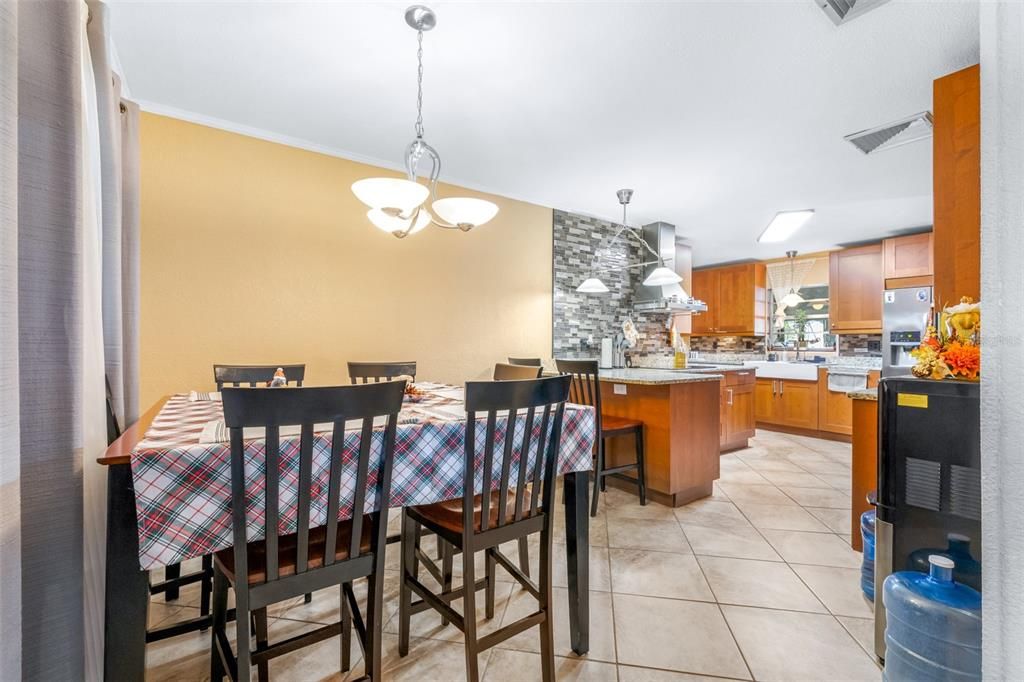 For Sale: $424,900 (4 beds, 5 baths, 2368 Square Feet)