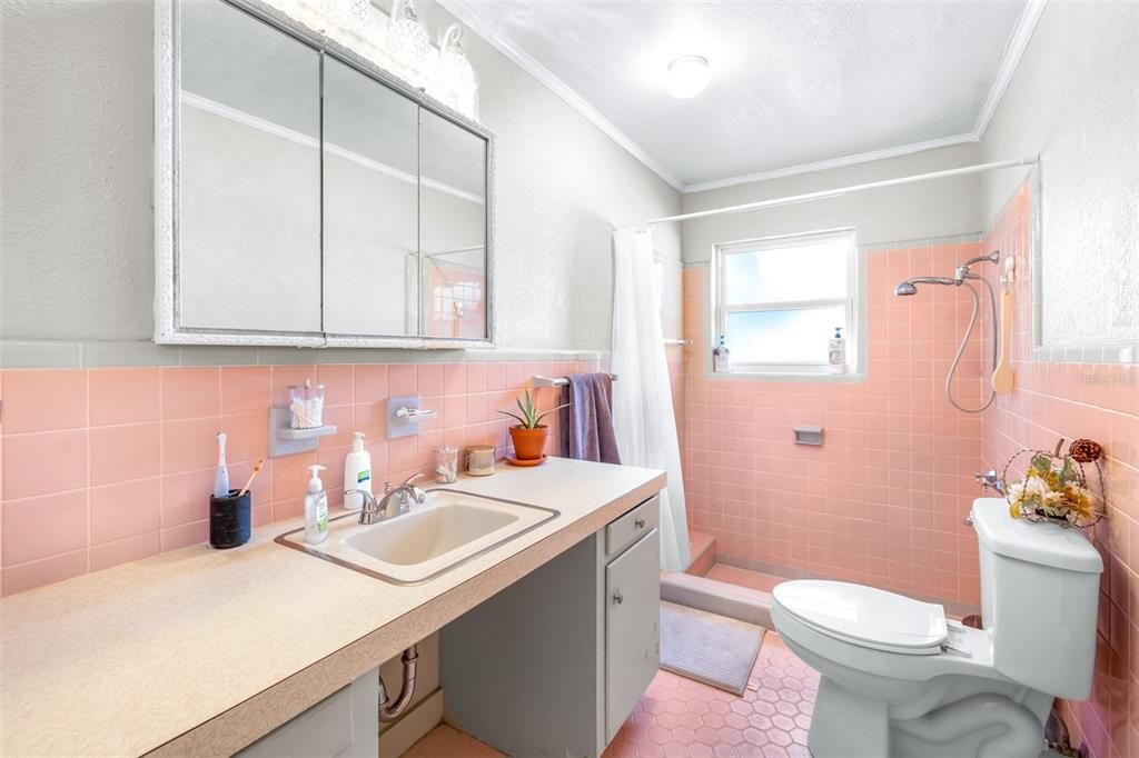 For Sale: $424,900 (4 beds, 5 baths, 2368 Square Feet)