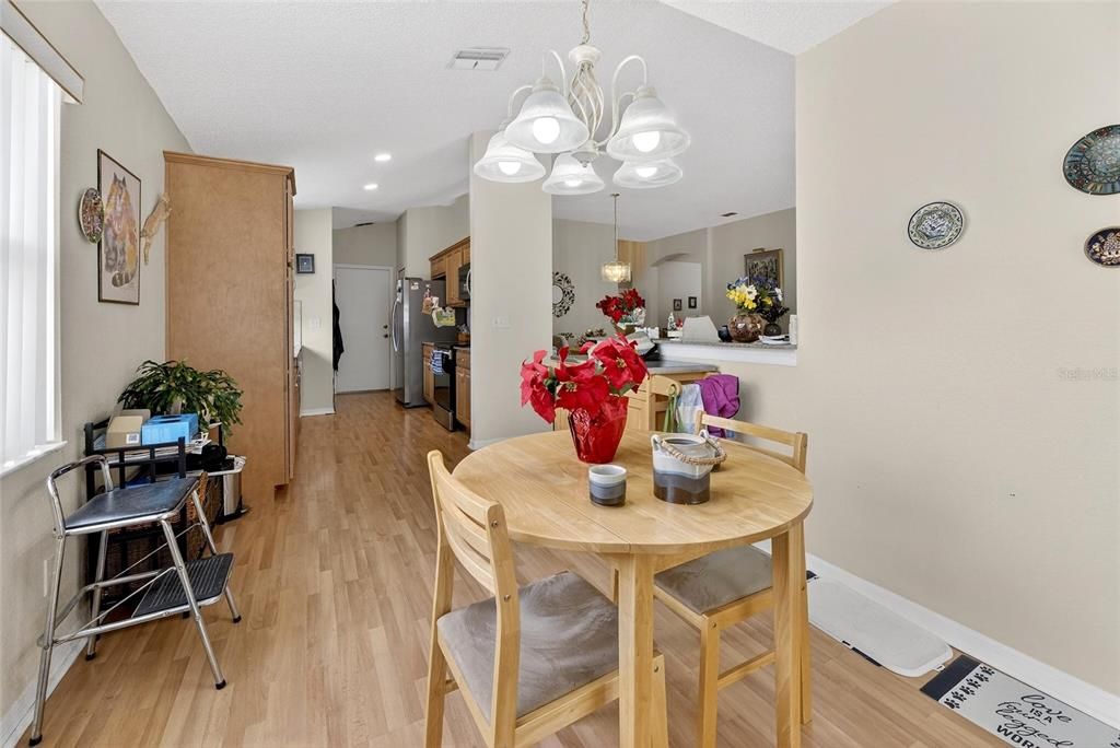 En Venta: $175,000 (2 camas, 2 baños, 1559 Pies cuadrados)