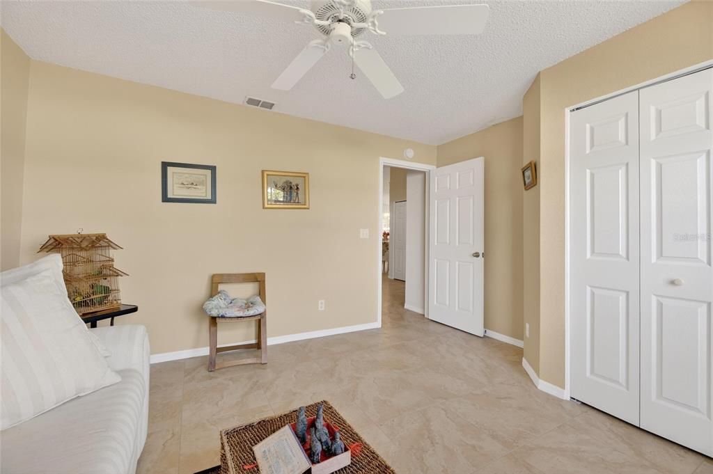 En Venta: $175,000 (2 camas, 2 baños, 1559 Pies cuadrados)