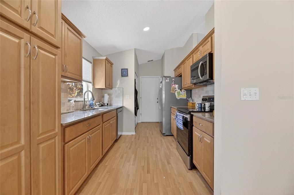 En Venta: $175,000 (2 camas, 2 baños, 1559 Pies cuadrados)