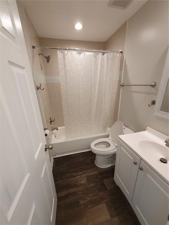 En Renta: $1,800 (2 camas, 2 baños, 1000 Pies cuadrados)