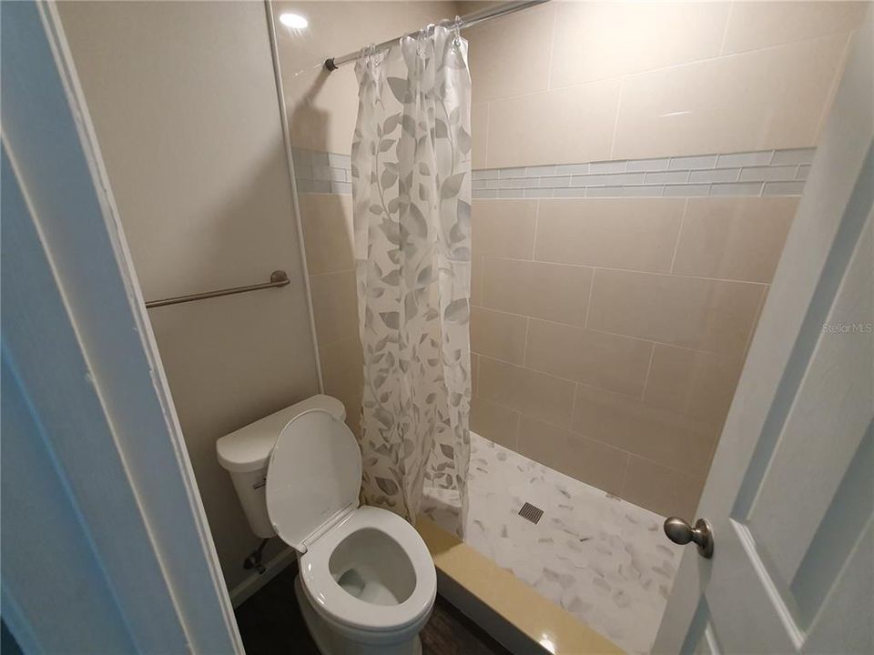 En Renta: $1,800 (2 camas, 2 baños, 1000 Pies cuadrados)