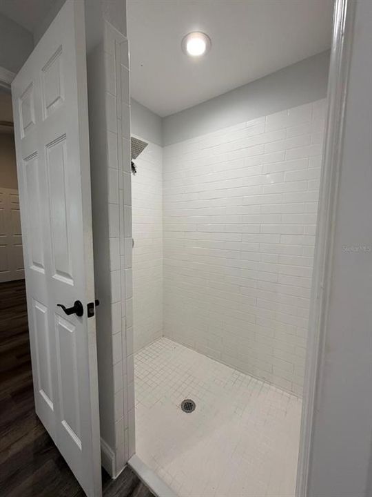 For Rent: $2,200 (3 beds, 2 baths, 1593 Square Feet)