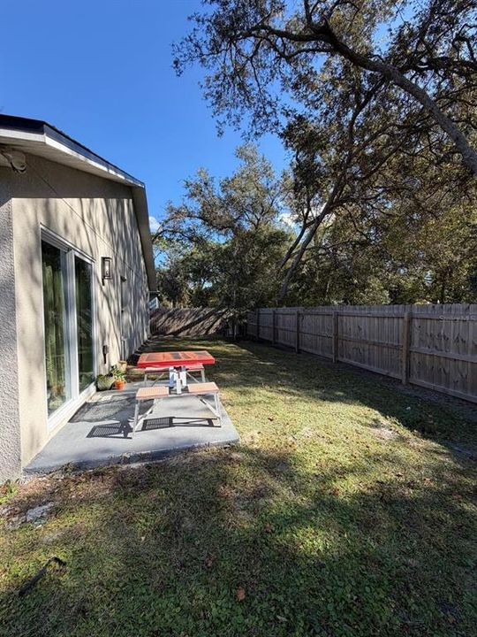 For Rent: $2,200 (3 beds, 2 baths, 1593 Square Feet)