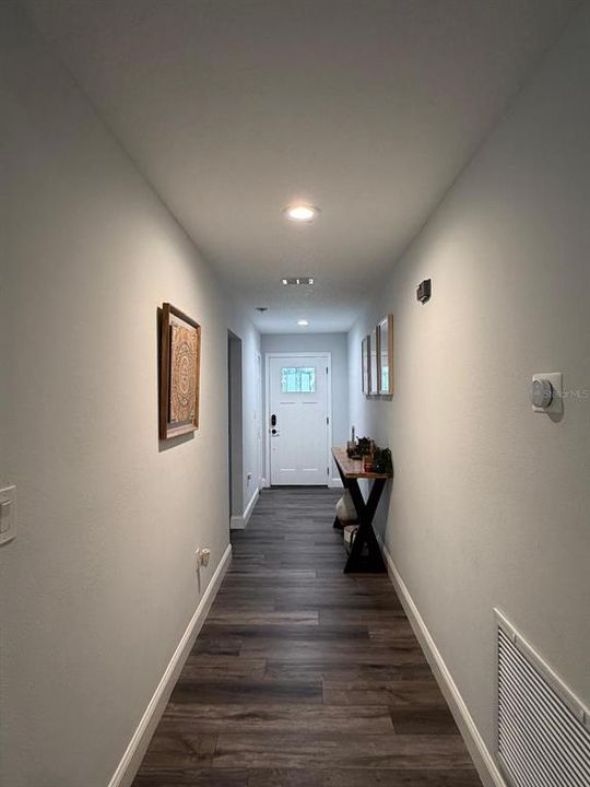 For Rent: $2,200 (3 beds, 2 baths, 1593 Square Feet)