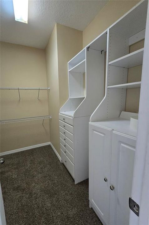 For Rent: $2,500 (3 beds, 2 baths, 1588 Square Feet)