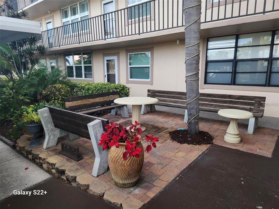 En Venta: $299,000 (2 camas, 2 baños, 1300 Pies cuadrados)