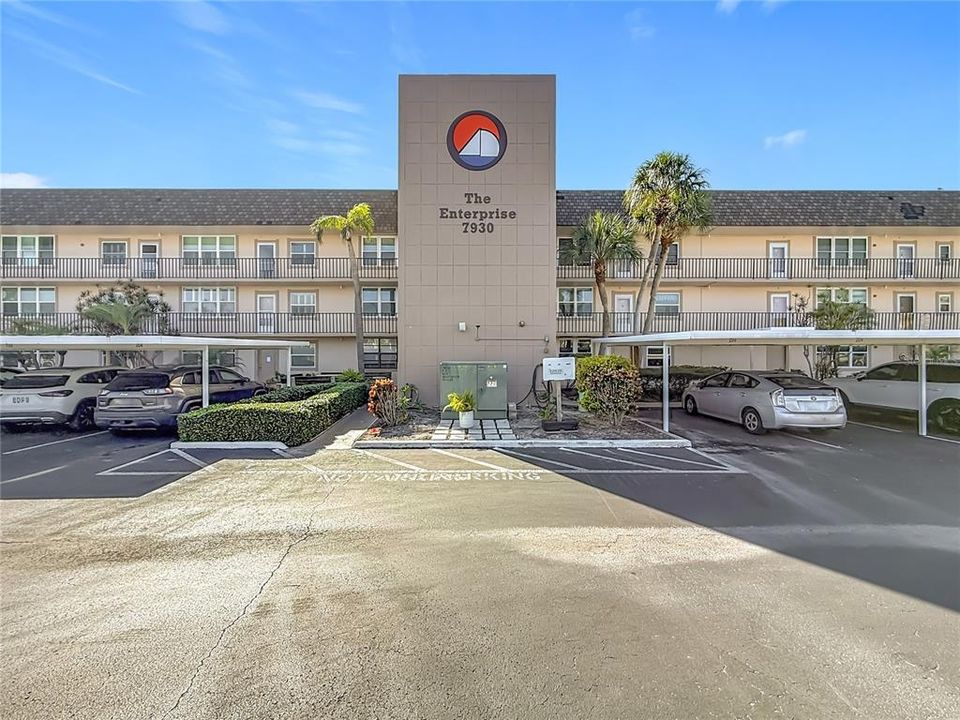 En Venta: $299,000 (2 camas, 2 baños, 1300 Pies cuadrados)