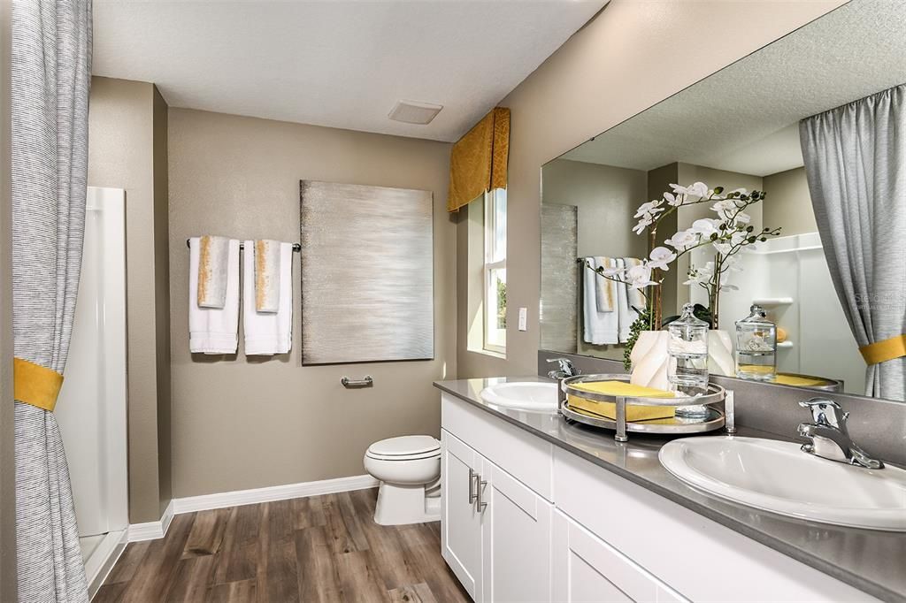 待售: $381,695 (5 贝兹, 3 浴室, 2470 平方英尺)