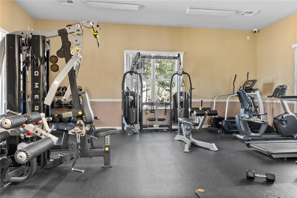 For Rent: $2,450 (3 beds, 2 baths, 1935 Square Feet)