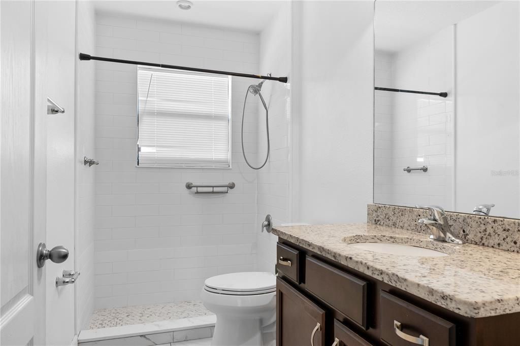 For Rent: $2,450 (3 beds, 2 baths, 1935 Square Feet)