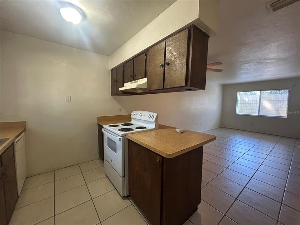 En Renta: $1,250 (2 camas, 1 baños, 900 Pies cuadrados)