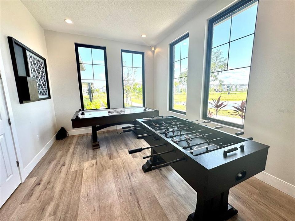 出租: $2,300 (3 贝兹, 2 浴室, 1705 平方英尺)