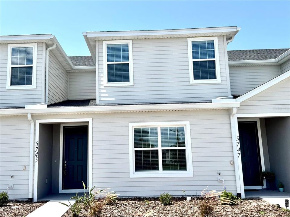 出租: $2,300 (3 贝兹, 2 浴室, 1705 平方英尺)