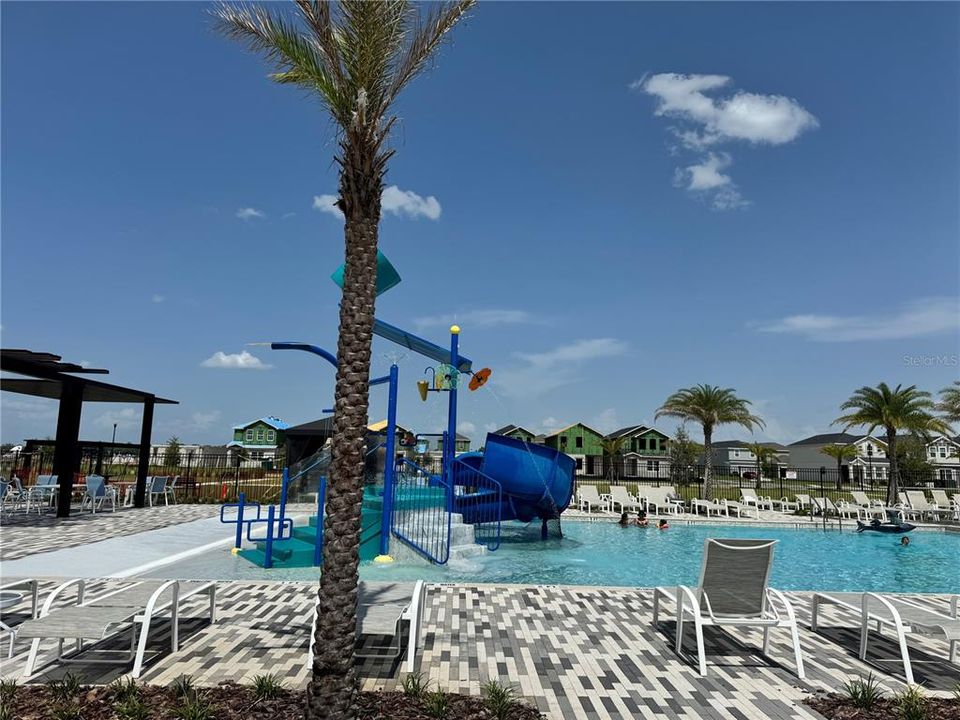 出租: $2,300 (3 贝兹, 2 浴室, 1705 平方英尺)