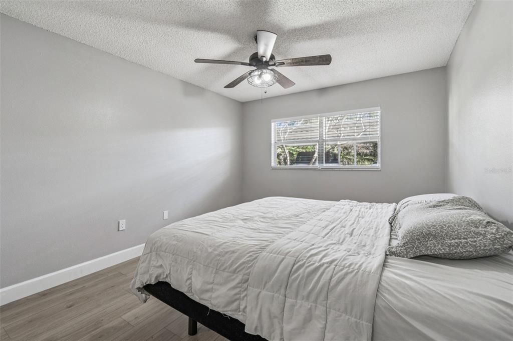 待售: $149,000 (1 贝兹, 1 浴室, 855 平方英尺)