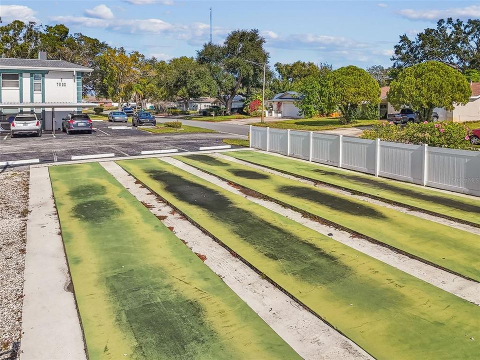 待售: $149,000 (1 贝兹, 1 浴室, 855 平方英尺)