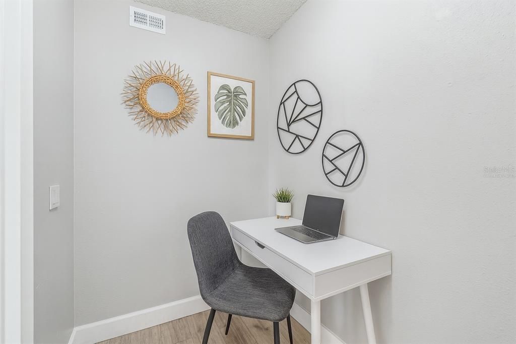 待售: $149,000 (1 贝兹, 1 浴室, 855 平方英尺)