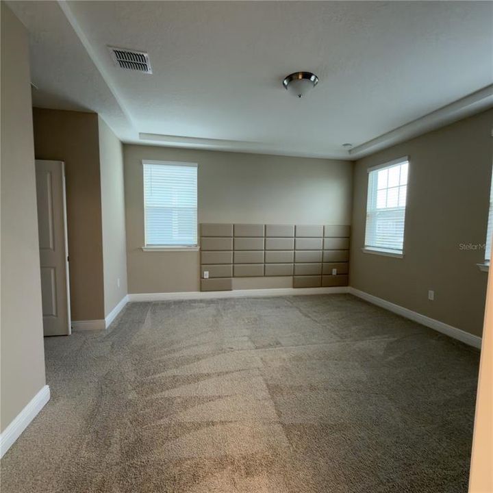 出租: $2,950 (4 贝兹, 2 浴室, 2114 平方英尺)