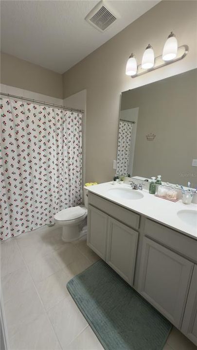 出租: $2,950 (4 贝兹, 2 浴室, 2114 平方英尺)