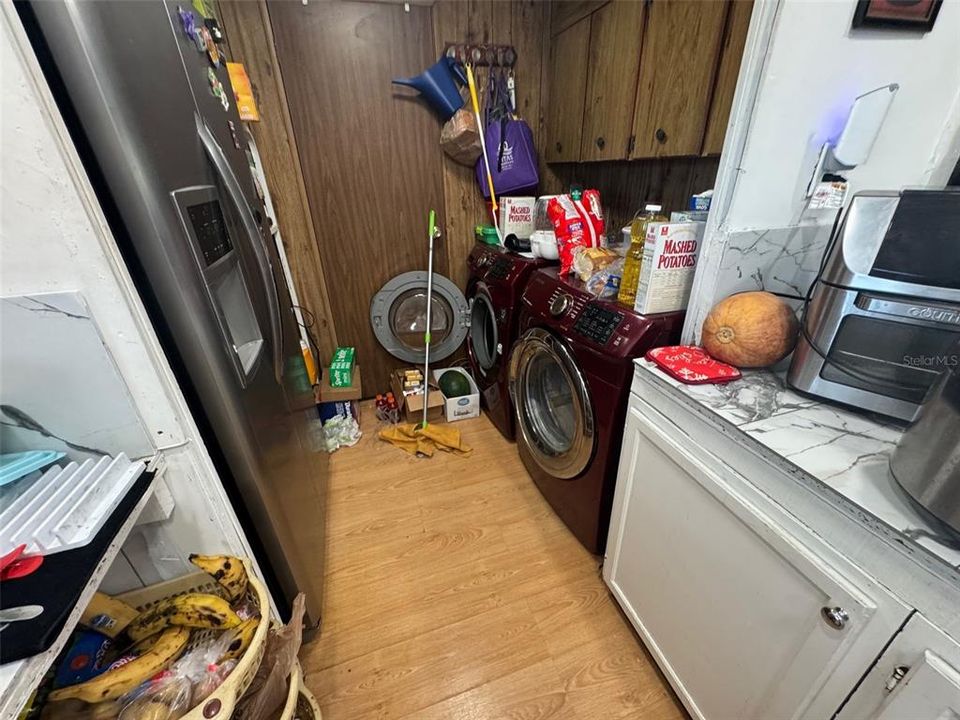 For Sale: $525,000 (3 beds, 2 baths, 1127 Square Feet)