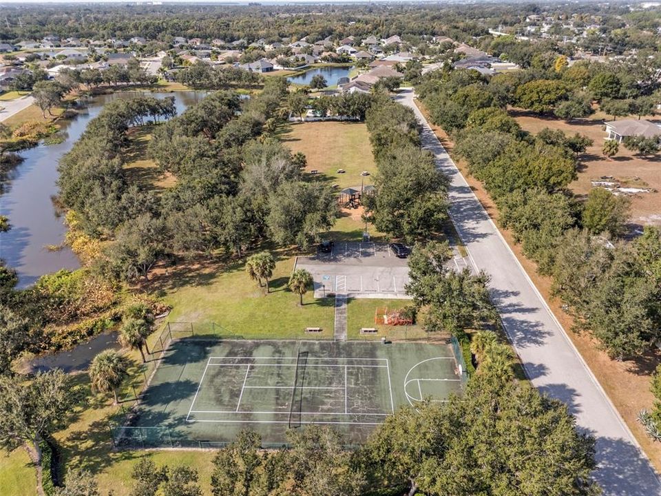 На продажу: $449,900 (3 спален, 2 ванн, 1767 Квадратных фут)