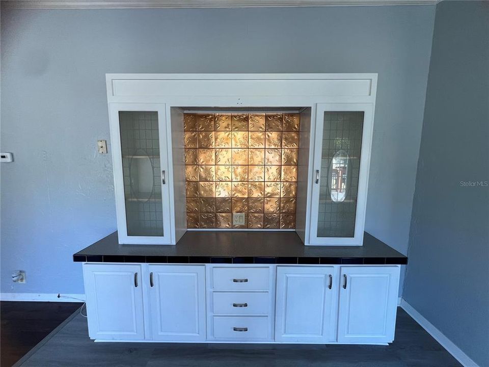 На продажу: $353,500 (3 спален, 3 ванн, 2052 Квадратных фут)