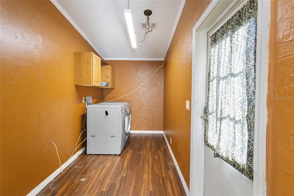 На продажу: $353,500 (3 спален, 3 ванн, 2052 Квадратных фут)