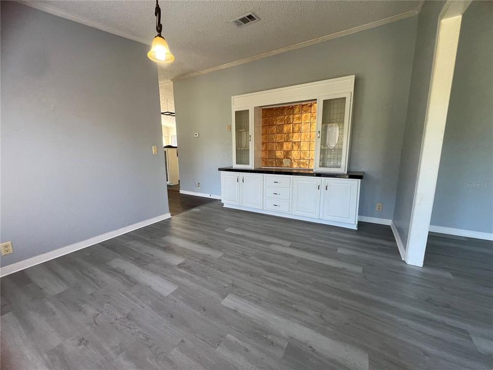 На продажу: $353,500 (3 спален, 3 ванн, 2052 Квадратных фут)