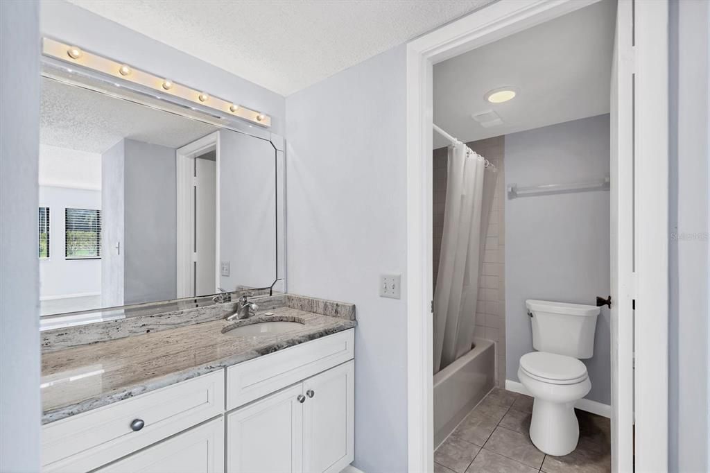 For Rent: $1,975 (2 beds, 2 baths, 1108 Square Feet)