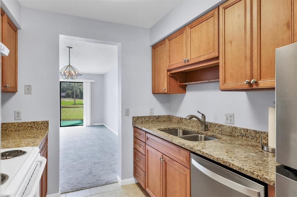 For Rent: $1,975 (2 beds, 2 baths, 1108 Square Feet)