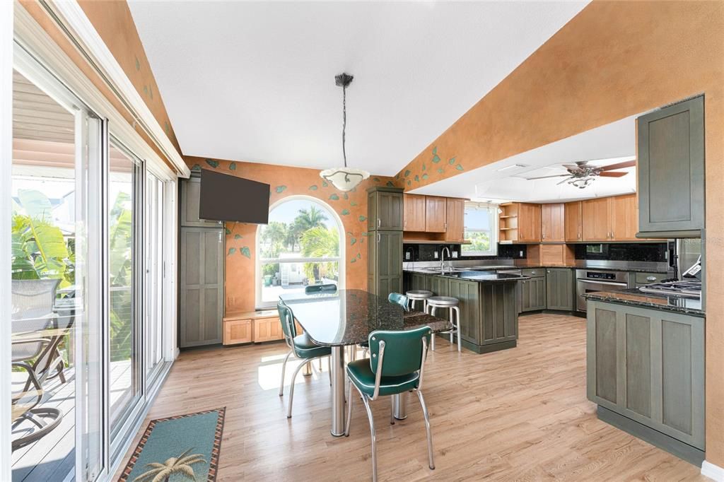 待售: $1,750,000 (3 贝兹, 3 浴室, 2896 平方英尺)