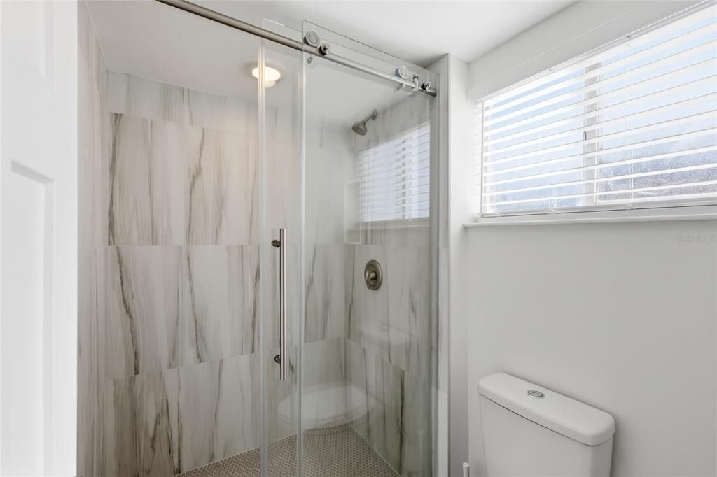 For Sale: $1,150,000 (2 beds, 2 baths, 1081 Square Feet)