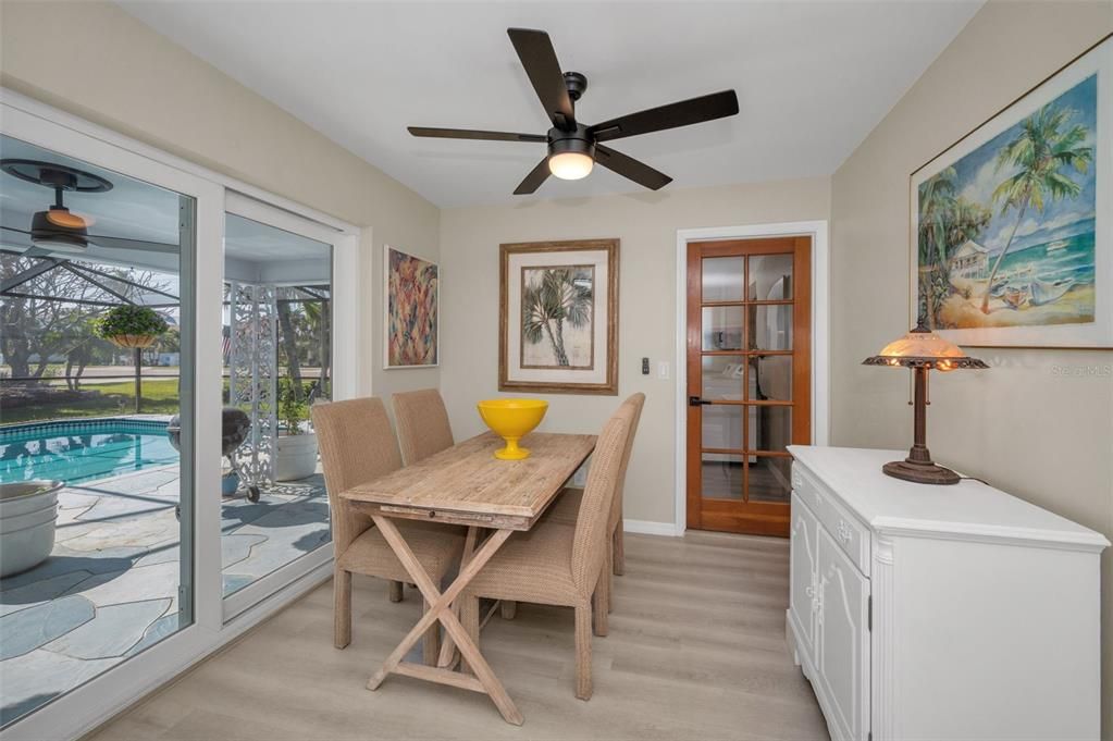 待售: $850,000 (3 贝兹, 3 浴室, 1946 平方英尺)