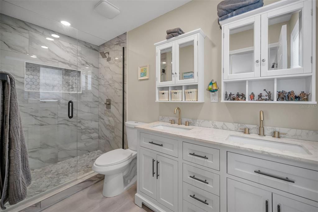 待售: $850,000 (3 贝兹, 3 浴室, 1946 平方英尺)