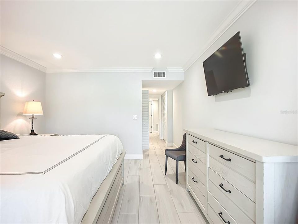 待售: $579,800 (2 贝兹, 2 浴室, 1216 平方英尺)