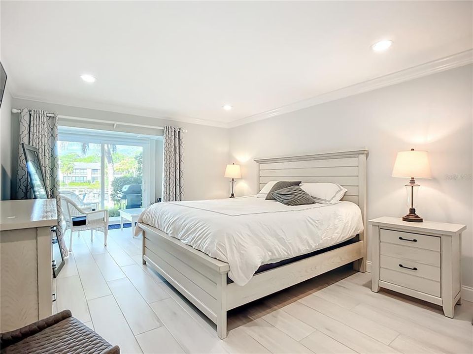 待售: $579,800 (2 贝兹, 2 浴室, 1216 平方英尺)