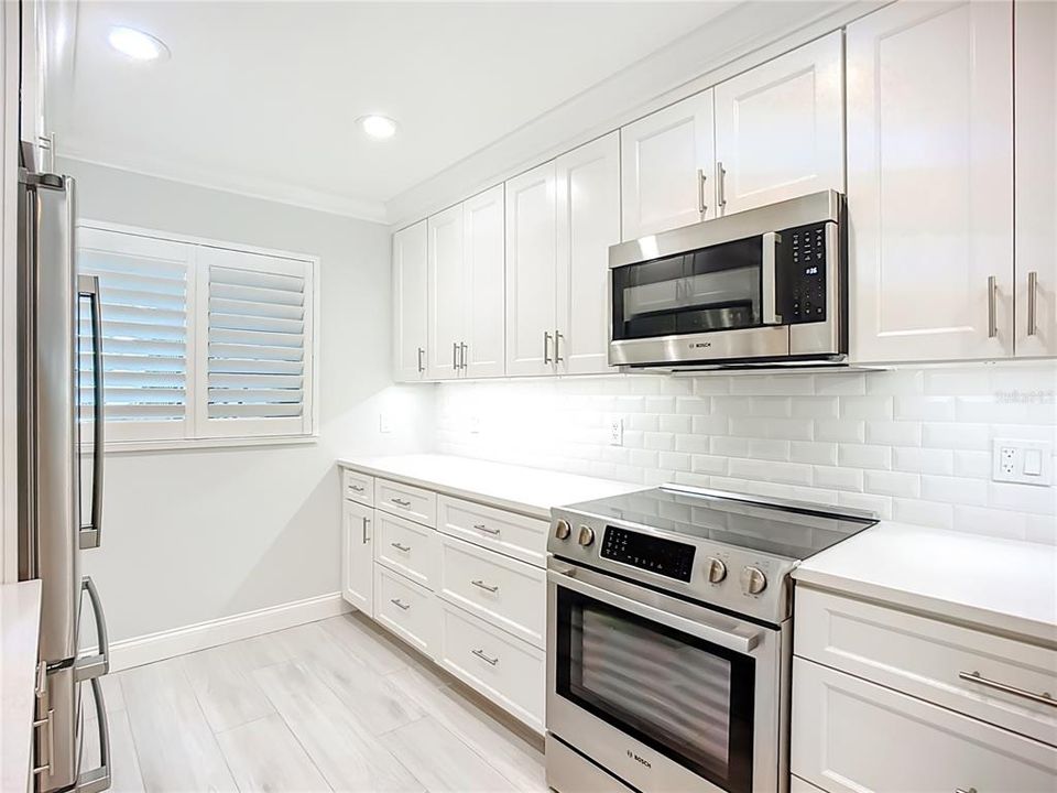 待售: $579,800 (2 贝兹, 2 浴室, 1216 平方英尺)