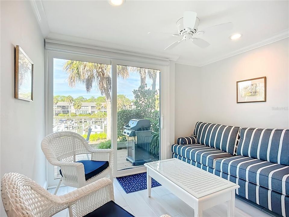 待售: $579,800 (2 贝兹, 2 浴室, 1216 平方英尺)