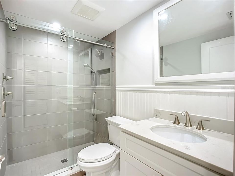 待售: $579,800 (2 贝兹, 2 浴室, 1216 平方英尺)