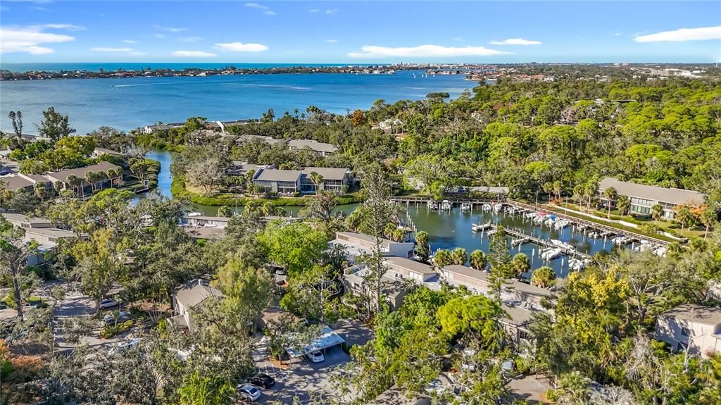 待售: $579,800 (2 贝兹, 2 浴室, 1216 平方英尺)