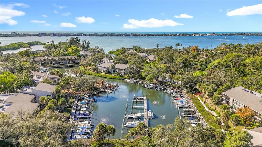 待售: $579,800 (2 贝兹, 2 浴室, 1216 平方英尺)