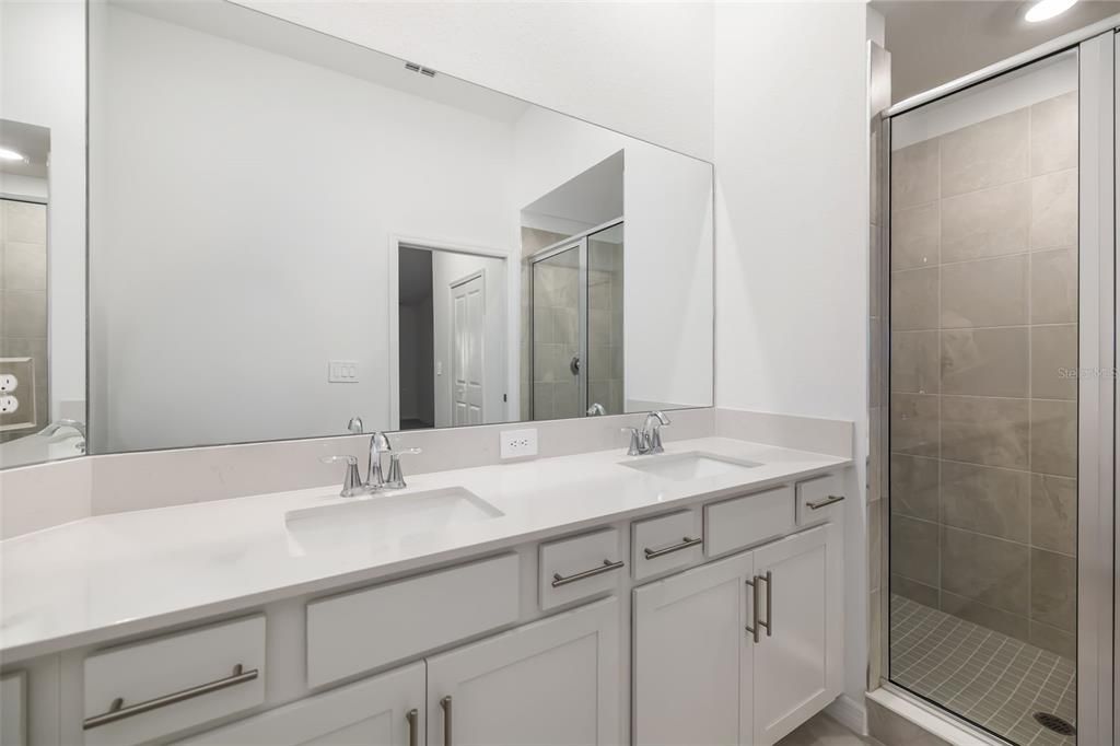 For Rent: $3,100 (2 beds, 2 baths, 1366 Square Feet)