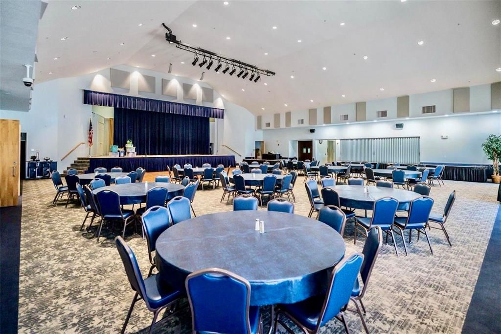 For Sale: $314,900 (2 beds, 2 baths, 1861 Square Feet)